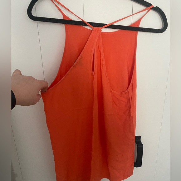Orange tank - Picture 2 of 3